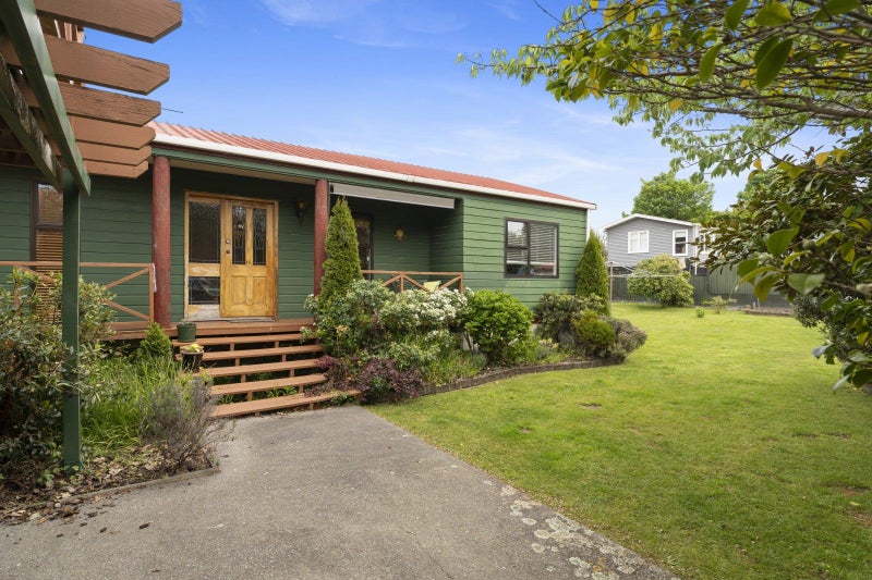 39 Glen Road, Raumati South, Paraparaumu - Carousel 1
