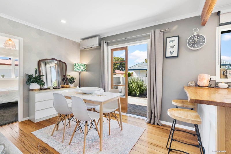 42A Martyn street, Waiuku, Auckland - Carousel 2