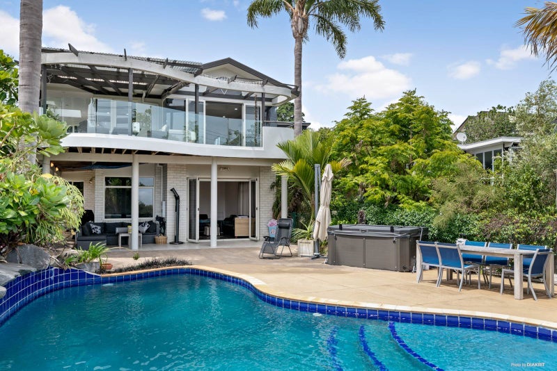 11A Brown Street, Manly, Whangaparaoa - Carousel 1