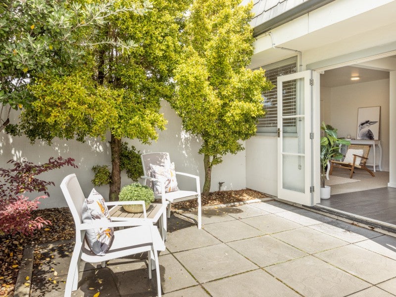 138D Charles Street, Westshore, Napier - Carousel 1