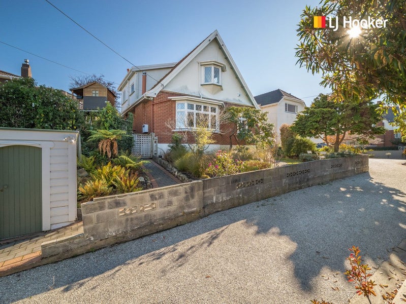 17 Leven Street, Roslyn, Dunedin - Carousel 1
