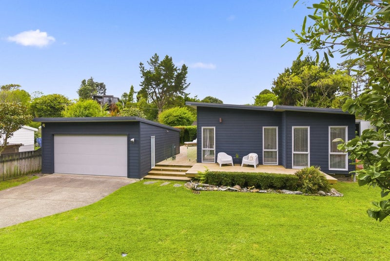 7 Forest Road, Raumati South, Paraparaumu - Carousel 1