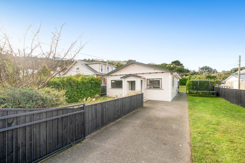 17 Rotherham Terrace, Miramar, Wellington - Carousel 1