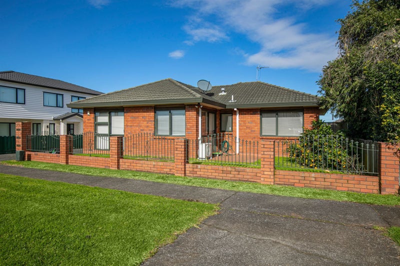 1/35 Avis Avenue, Papatoetoe, Auckland - Carousel 1
