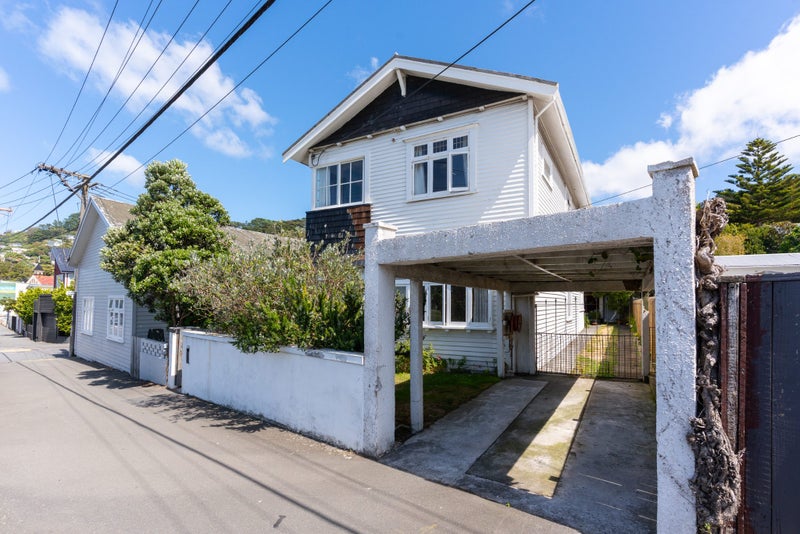 18 Kilbirnie Crescent, Kilbirnie, Wellington - Carousel 1