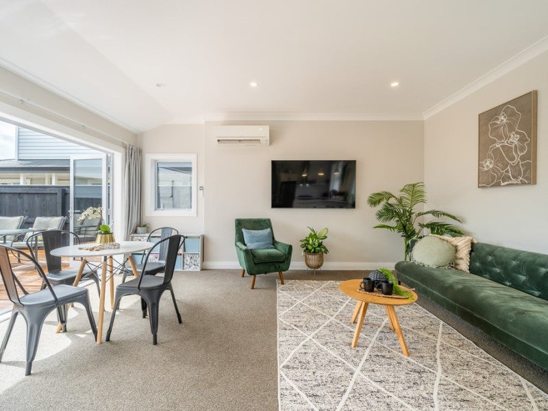 14 Athlone Crescent, Boulcott, Lower Hutt - Carousel 2