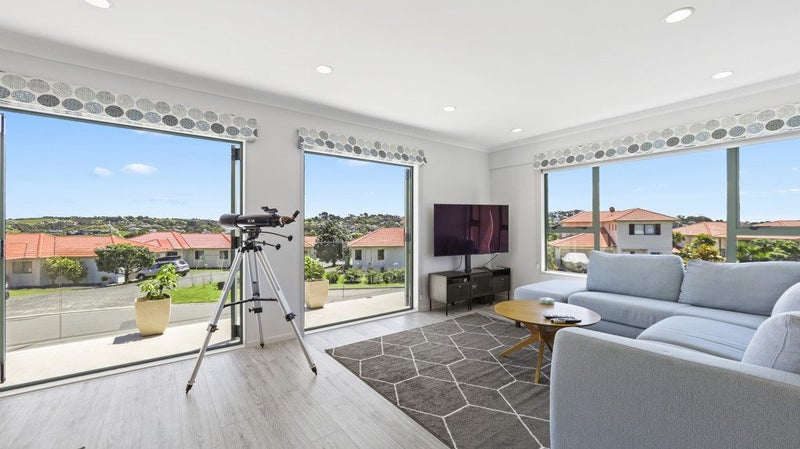 9 Midshipman Court, Gulf Harbour, Whangaparaoa - Carousel 2