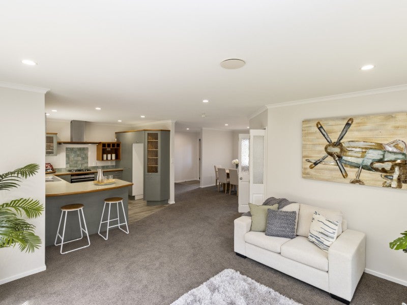 94 Ayrshire Drive, Grandview Heights, Hamilton - Carousel 1