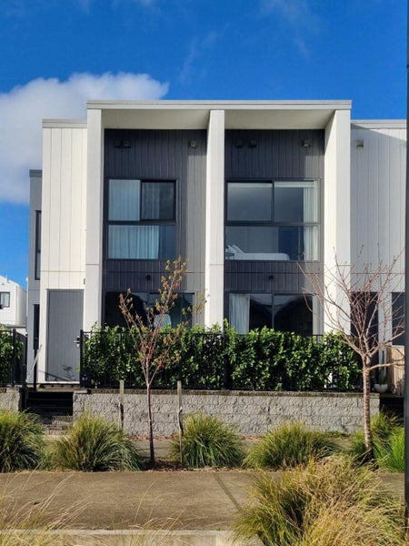 87 Tarapuka Road, Westgate, Auckland - Carousel 1