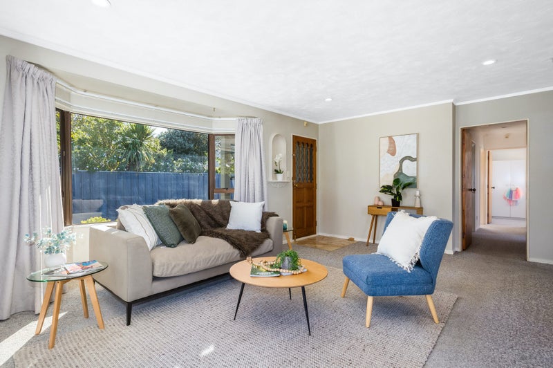 2/27 Tama Street, Alicetown, Lower Hutt - Carousel 1