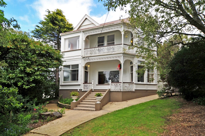 32 Bruce Street, Roslyn, Dunedin - Carousel 2