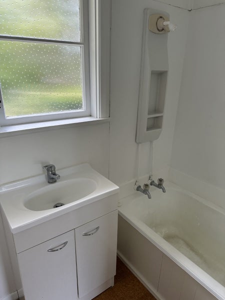 1/559 Fergusson Drive, Trentham, Upper Hutt - Carousel 6