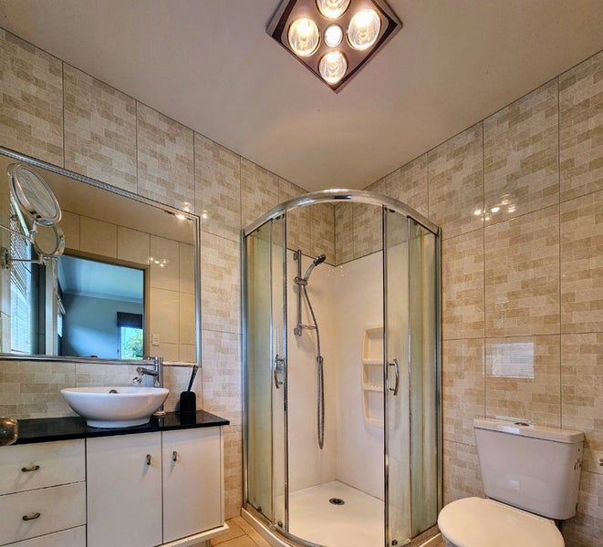 51 Skelligs Drive, Flat Bush, Auckland - Carousel 19