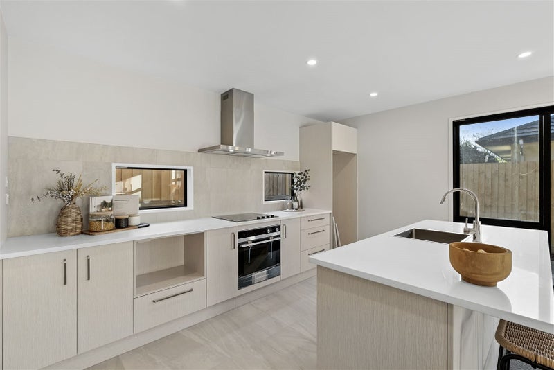 81D Wainui Street, Riccarton, Christchurch - Carousel 2