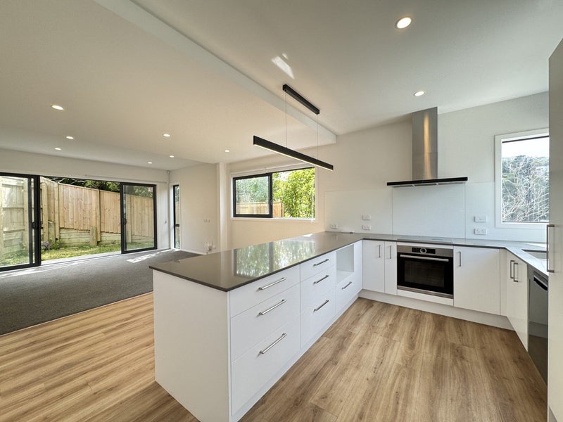 23D Hindmarsh Street, Johnsonville, Wellington - Carousel 2