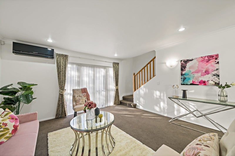 16/2 Arawa Street, New Lynn, Auckland - Carousel 1