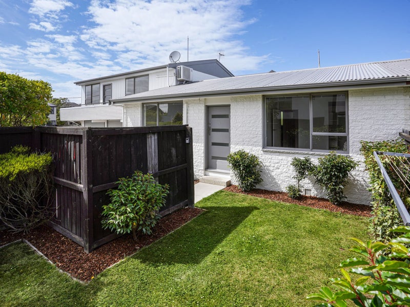2/541 Barbadoes Street, Edgeware, Christchurch - Carousel 2