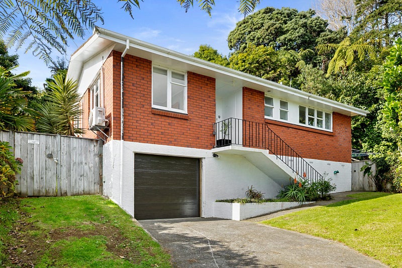 1A Ward Place, Marfell, New Plymouth - Carousel 1