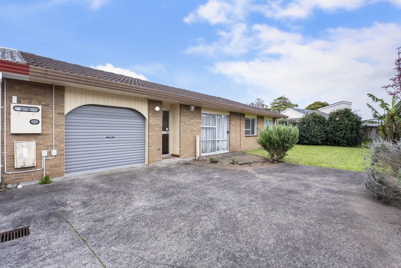 2/24 Waimana Road, Conifer Grove, Takanini - Carousel 2