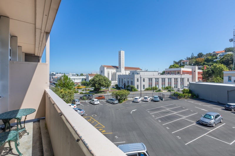 2A/3 Shakespeare Road, Napier South, Napier - Carousel 14