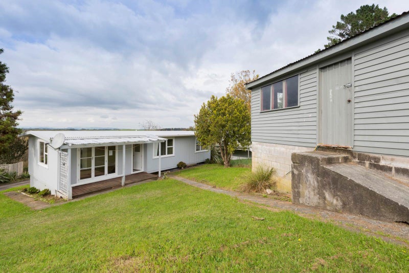 39 Heather Green Avenue, Meremere - Carousel 5