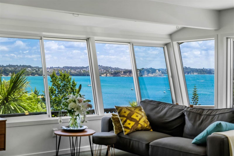 1100A Whangaparaoa Road, Tindalls Beach, Whangaparaoa - Carousel 1