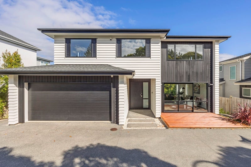 14 Newport Place, Forrest Hill, Auckland - Carousel 2