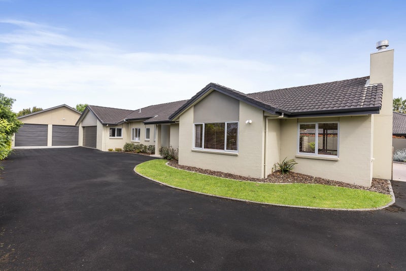 33 Monument Road, Papakura - Carousel 2