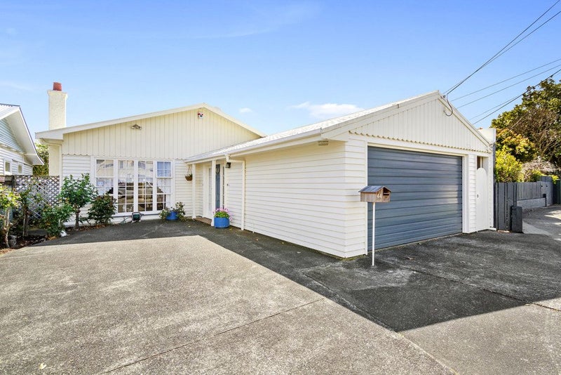 44 Ropata Crescent, Boulcott, Lower Hutt - Carousel 1