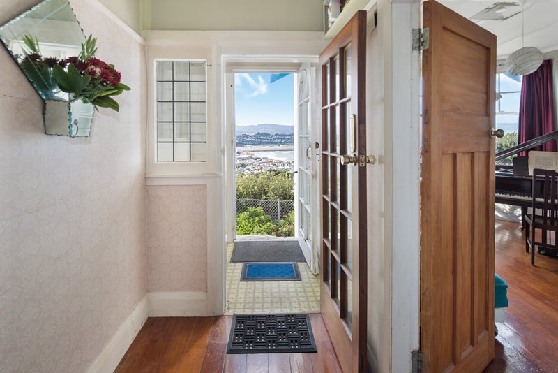 86 Sutherland Road, Melrose, Wellington - Carousel 2