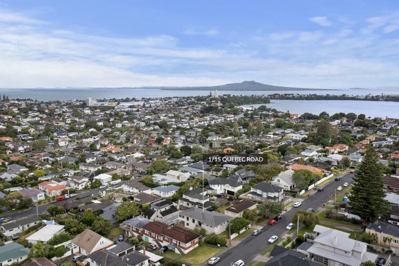 1/15 Quebec Road, Milford, Auckland - Carousel 1