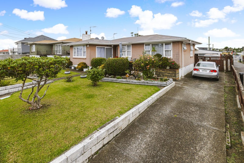 37 Ferguson Street, Manurewa East, Auckland - Carousel 15