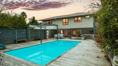 20 Glen Marine Parade, Glendene, Auckland - Carousel 1