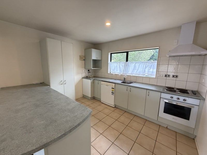 17 Robertson Road, Favona, Auckland - Carousel 2