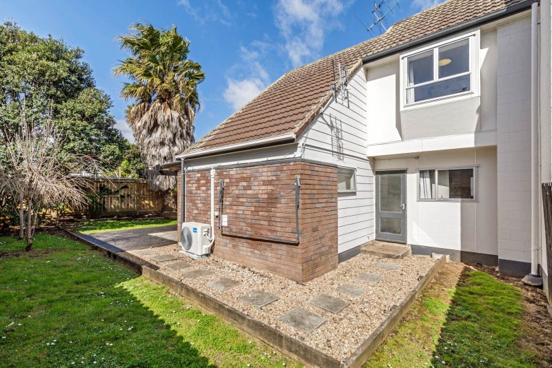 3B Catherine Street, Onehunga, Auckland - Carousel 21