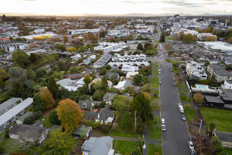 25 Anglesea Street, Hamilton Central, Hamilton - Carousel 29