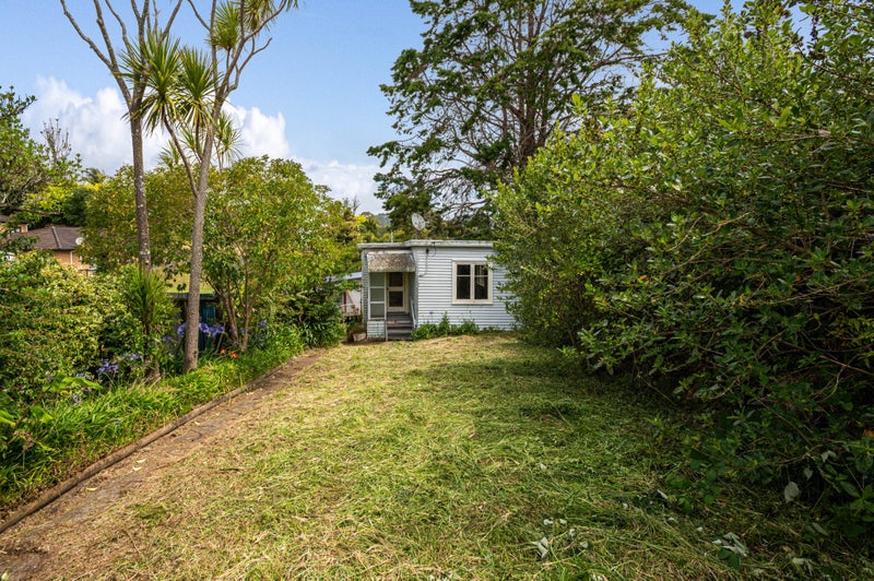 18 Savoy Road, Glen Eden, Auckland - Carousel 2