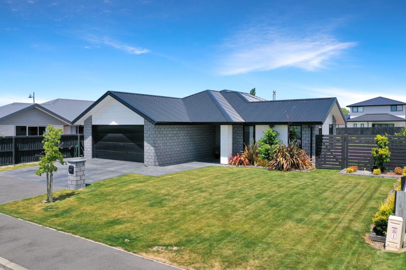 21 Whiteoak Grove, Tinwald, Ashburton - Carousel 1