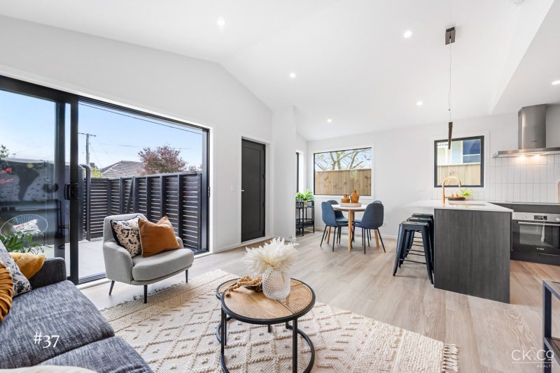 37 Murray Street, Wallaceville, Upper Hutt - Carousel 1