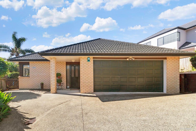 4A STEPHANIE CL, Glenfield, Auckland - Carousel 1