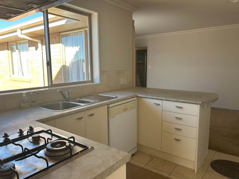 5 Nanleen Rise, Manurewa, Auckland - Carousel 2