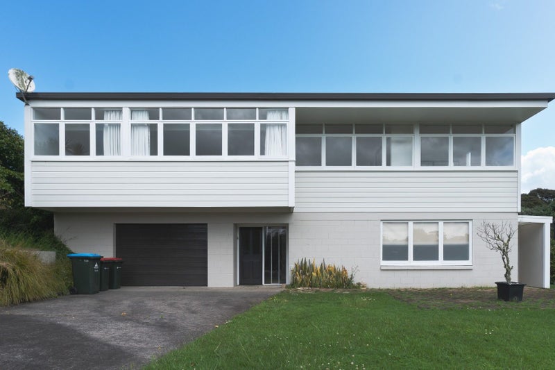 135 Gowing Drive, Meadowbank, Auckland - Carousel 1