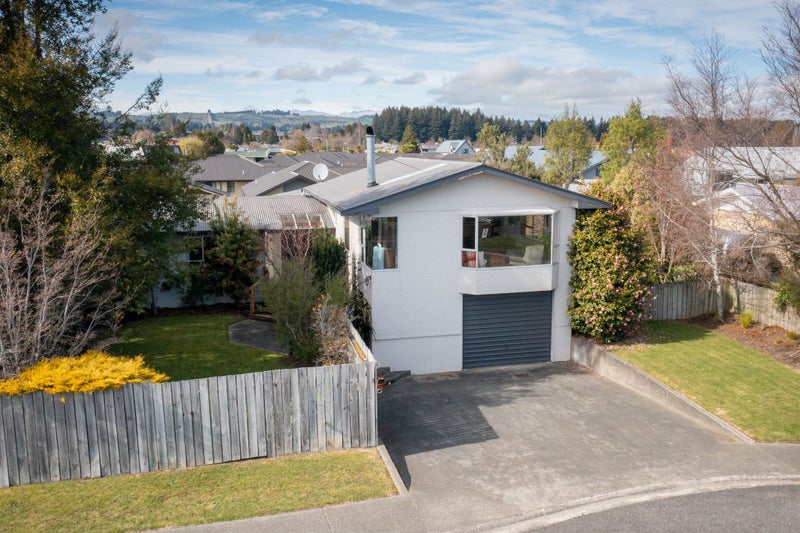 3 Thomson Place, Te Anau, Te Anau - Carousel 2