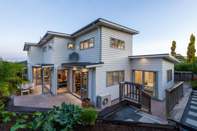 3A Rossmore Terrace, Murrays Bay, Auckland - Carousel 2