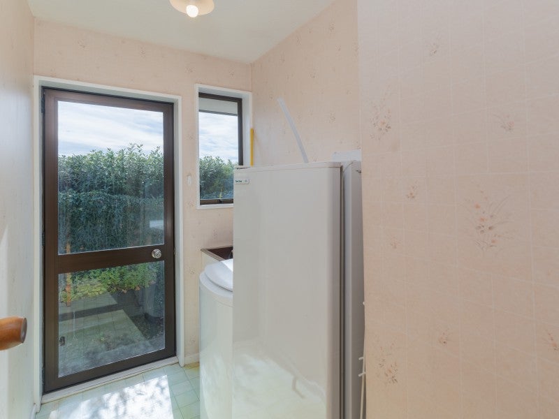 4 Ohau Drive, Islington, Christchurch - Carousel 13