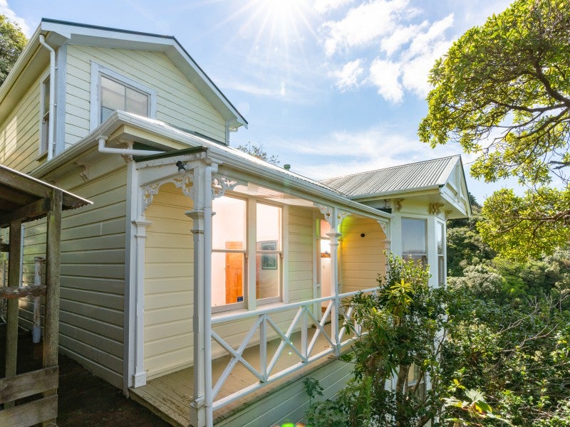 62 Orangi Kaupapa Road, Northland, Wellington - Carousel 1
