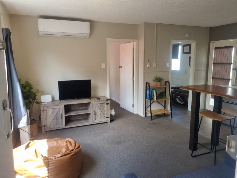 4/4 Richmond Street, Whitiora, Hamilton - Carousel 2