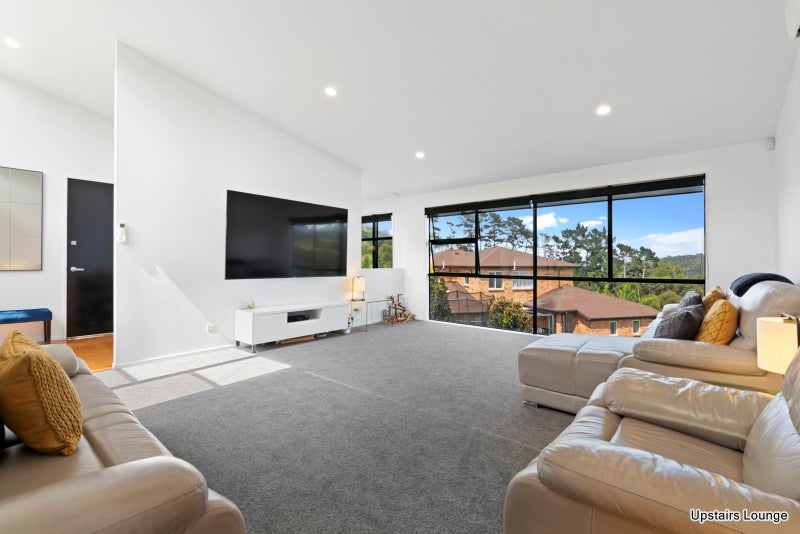 8 Treetops Way, Bayview, Auckland - Carousel 2