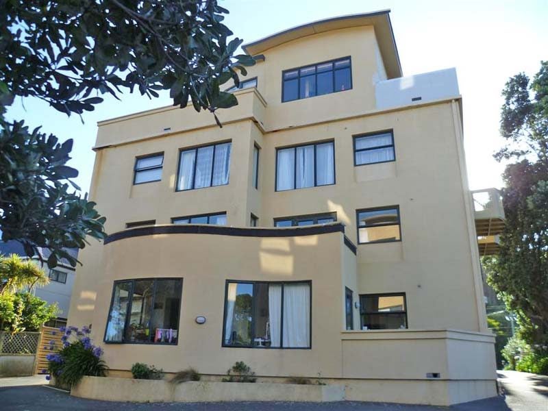 566J Adelaide Road, Berhampore, Wellington - Carousel 1