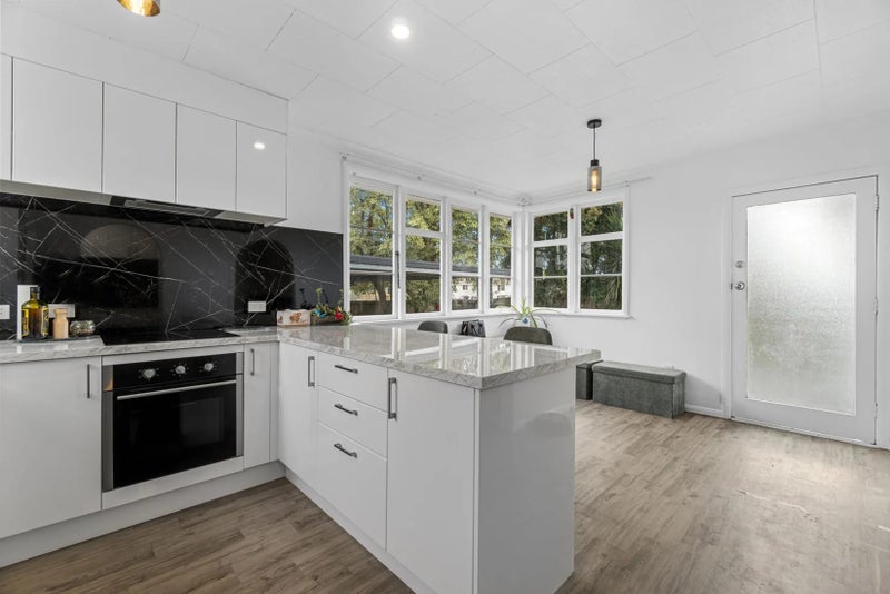 6 Kenney Crescent, Fairfield, Hamilton - Carousel 2